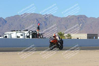 media/Nov-06-2023-Moto Forza (Mon) [[ce023d0744]]/4-Beginner Group/Session 4 (Finish Line Checker)/